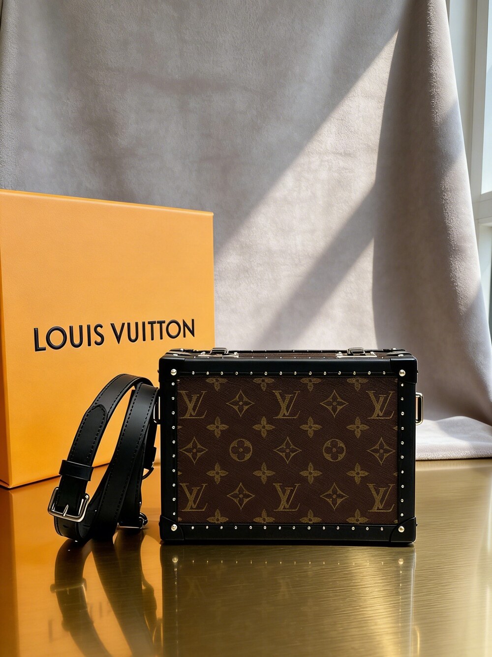 Louis Vuitton Clutch Box Monogram Macassar